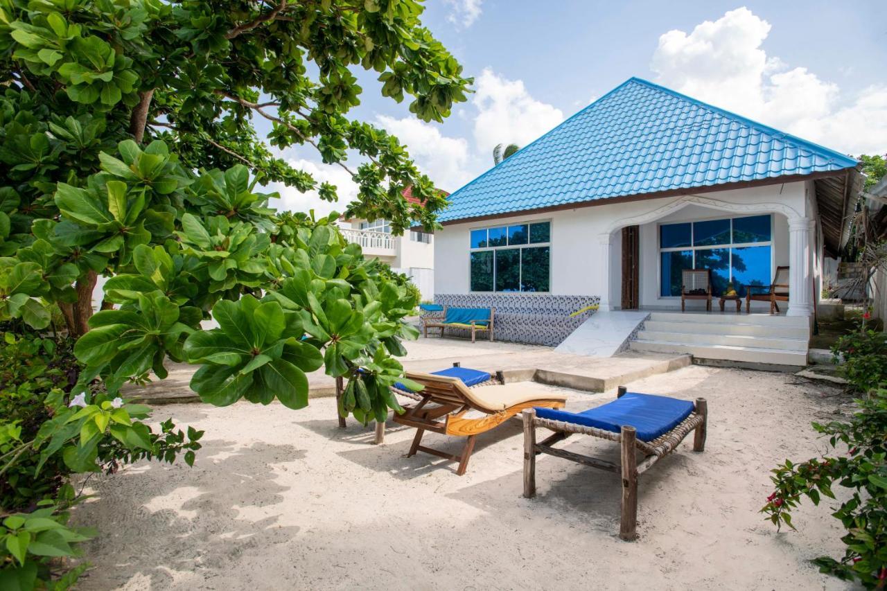Uroa Beach Lodge Esterno foto