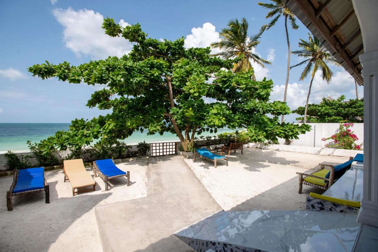 Uroa Beach Lodge Esterno foto